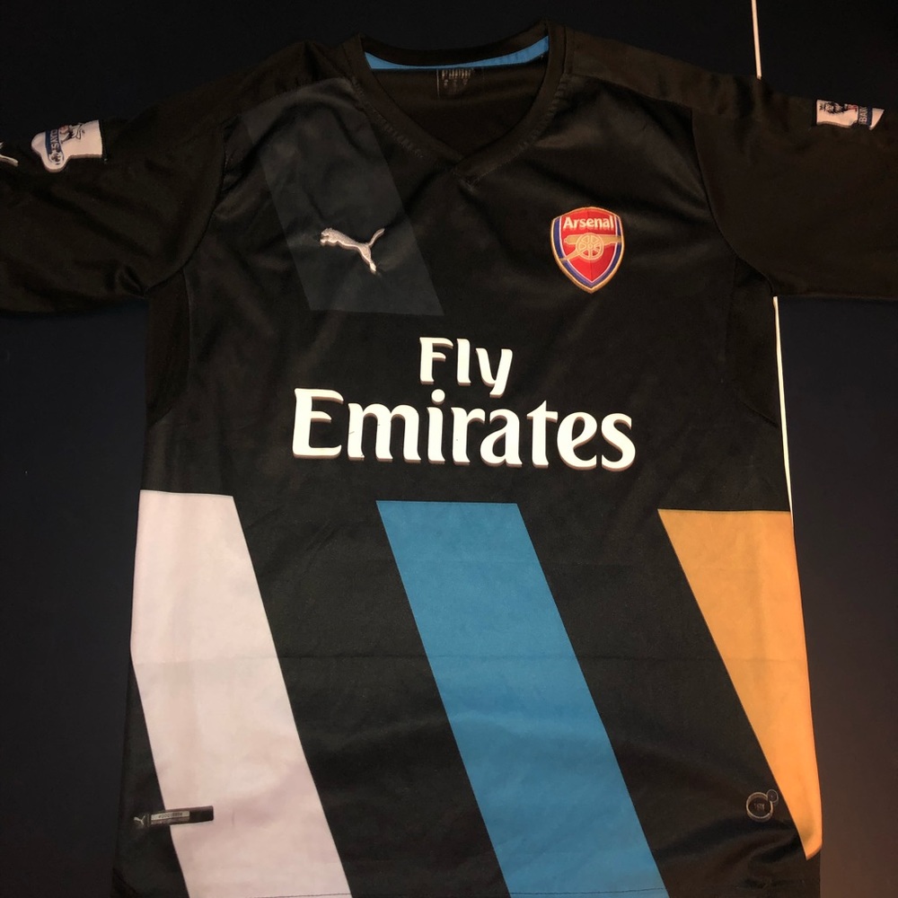 Fly Emirates puma arsenal jersey
